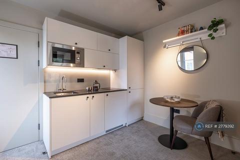 undefined, Augustus Road, London, SW19