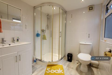 undefined, St. Edwards Road, Reading, RG6