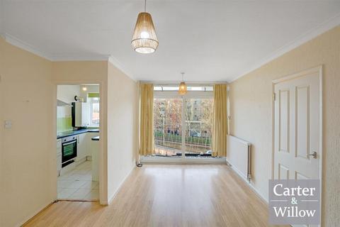 2 bedroom apartment for sale, Longbridge Road, Barking, Essex