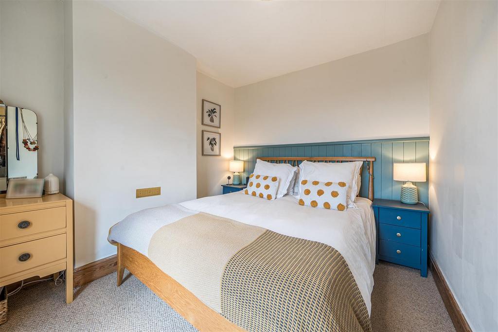 Flete View Bed 1.jpg