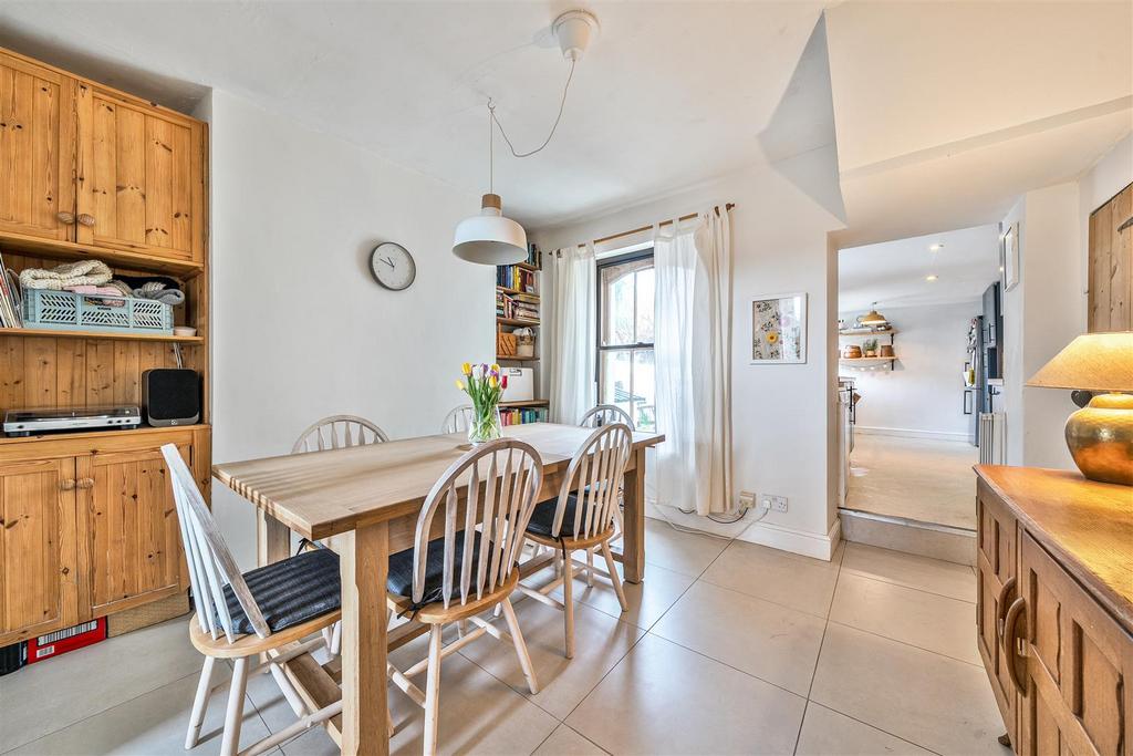 Flete View Dining..jpg