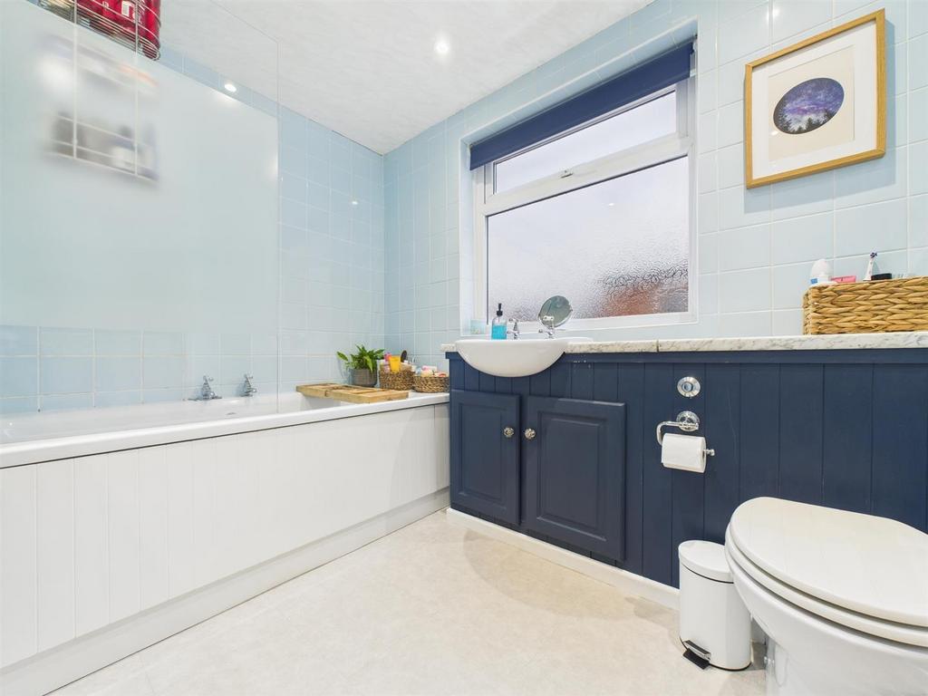 Bath 1.jpg