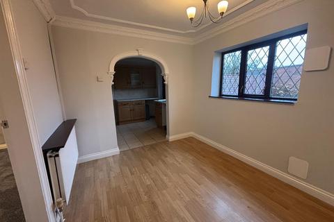 3 bedroom terraced house to rent, Castleton Road, Lower Farm, Walsall