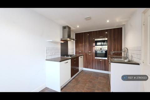 3 bedroom end of terrace house to rent, Brookes Meadow, Tipton, DY4