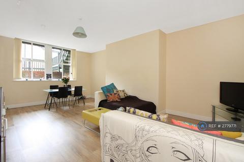 2 bedroom flat to rent, Gambier Terrace, Liverpool, L1