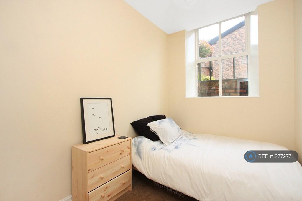 Small Bedroom