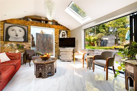 3 bedroom bungalow to rent, Middle Hill, Englefield Green, Egham, TW20