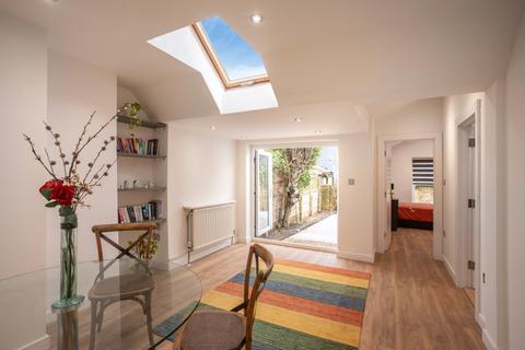 3 bedroom bungalow to rent, Middle Hill, Englefield Green, Egham, TW20