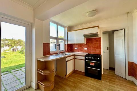 3 bedroom semi-detached house for sale, Westleigh Gardens, Edgware, HA8