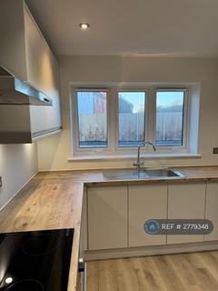 3 bedroom terraced house to rent, Maude Close, New Romney, TN28