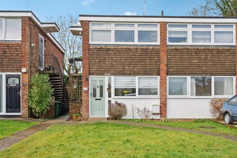 2 bedroom ground floor flat for sale, Cherry Orchard, Amersham