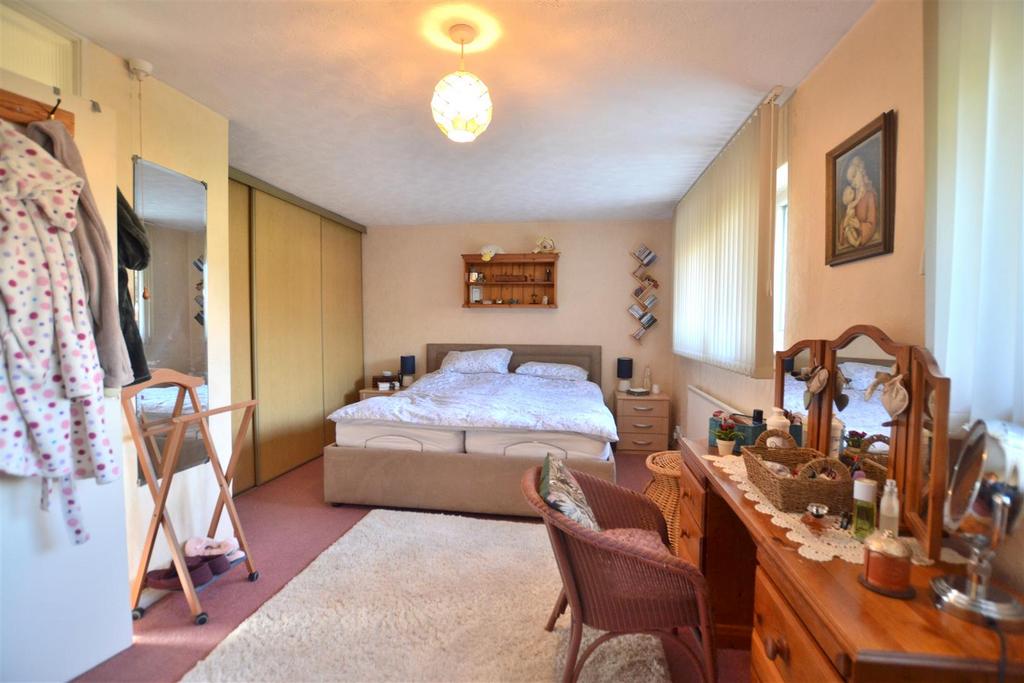 Bedroom One 2.JPG