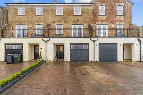 undefined, Burwood Drive, Bradford BD13