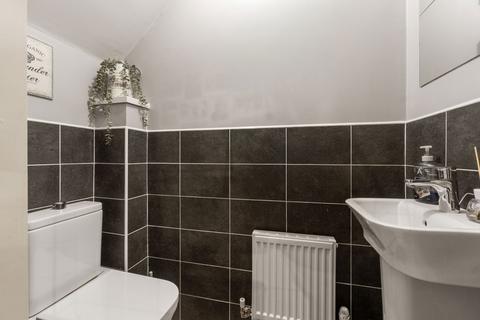 undefined, Burwood Drive, Bradford BD13
