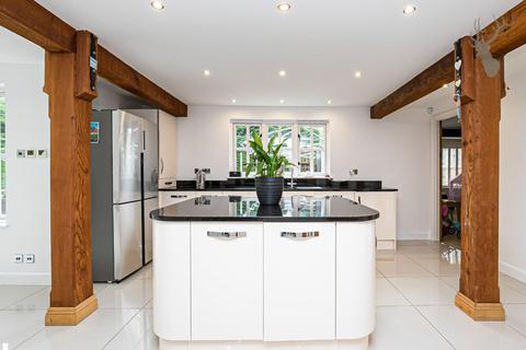 undefined, Tysea Hill, Stapleford Abbotts, Romford, Essex
