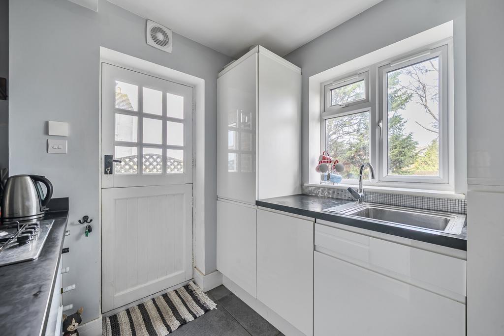 1406353-5-697caf9...