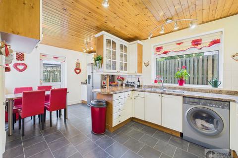 4 bedroom detached house for sale, Highweek Village, Newton Abbot