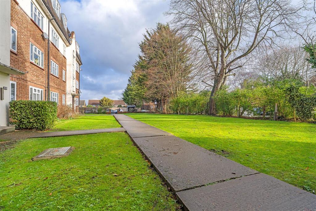 Avenue Court-11.JPG