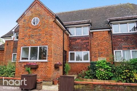 2 bedroom maisonette for sale, Old School Court, East Street, Hertfordshire