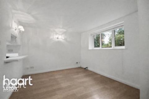 2 bedroom maisonette for sale, Old School Court, East Street, Hertfordshire