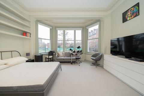 2 bedroom flat for sale, Holland Park Avenue, London W11