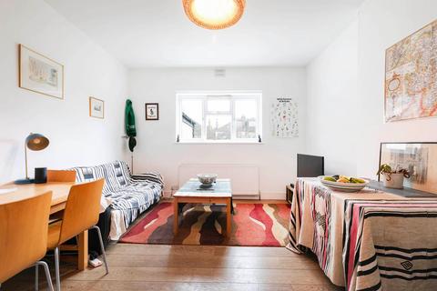 2 bedroom flat to rent, Anson Road, London NW2