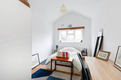2 bedroom flat to rent, Anson Road, London NW2