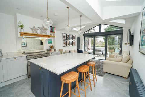 3 bedroom end of terrace house for sale, Springfield Road, Linslade