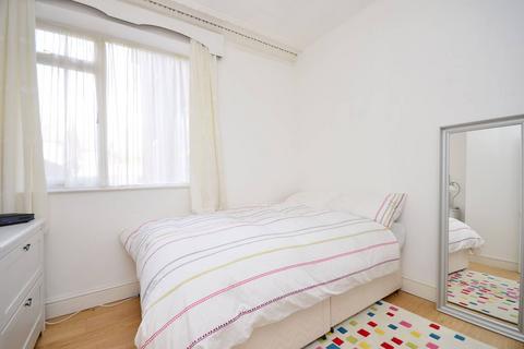 undefined, York Road, Guildford, GU1