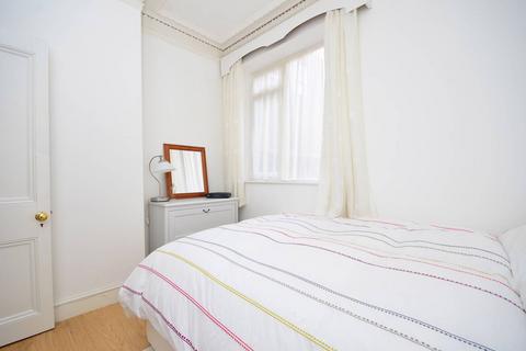 undefined, York Road, Guildford, GU1