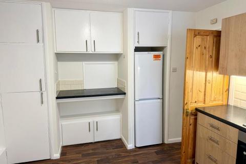 2 bedroom apartment to rent, The Drive, Northwood HA6