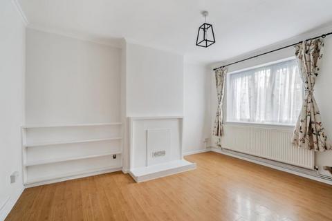 2 bedroom apartment to rent, The Drive, Northwood HA6