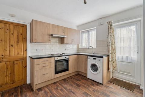2 bedroom apartment to rent, The Drive, Northwood HA6