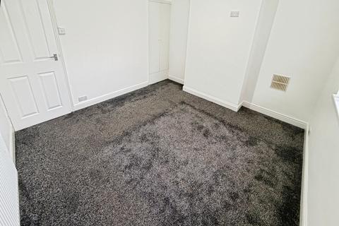 2 bedroom end of terrace house to rent, Coronation Street, Staffordshire ST6