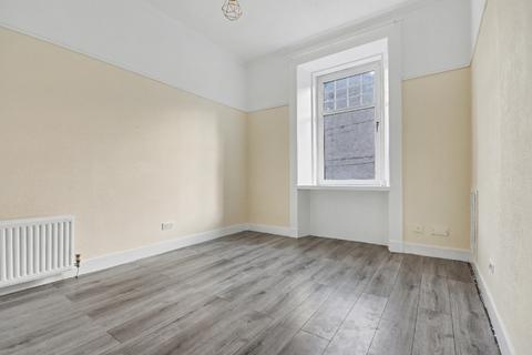 2 bedroom flat to rent, Brachelston Street, Inverclyde, Greenock, PA16