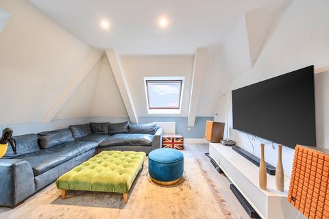 1 bedroom apartment for sale, High Street, Rickmansworth, Hertfordshire