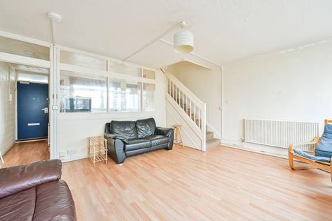 3 bedroom maisonette to rent, Sceaux Gardens, Camberwell, London, SE5