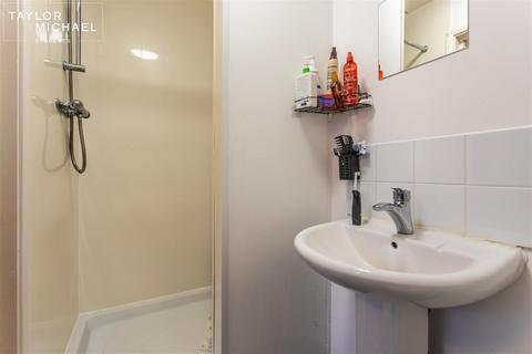 1 bedroom in a house share to rent, Elm Grove, Brighton