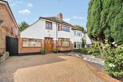 Worcester Crescent, Mill Hill, NW7
