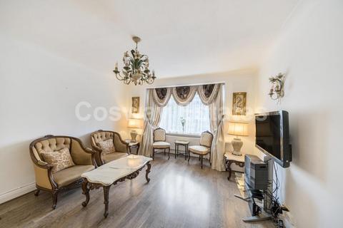 4 bedroom semi-detached house for sale, Worcester Crescent, Mill Hill, NW7