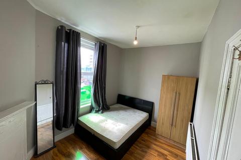 undefined, Croydon CR0