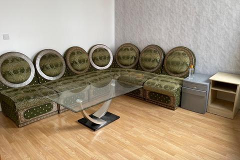 undefined, Croydon CR0