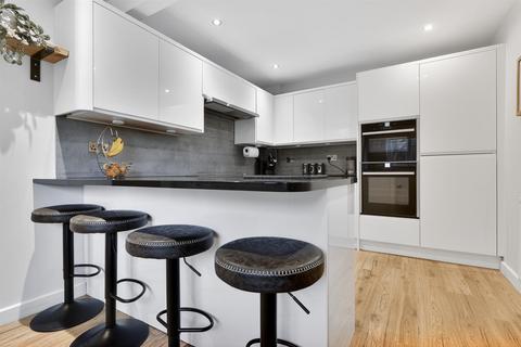 3 bedroom semi-detached house for sale, Burnlee Road, Holmfirth HD9