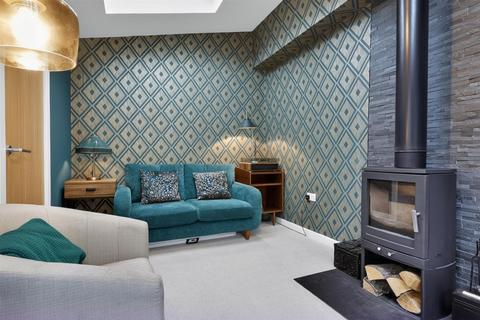 3 bedroom semi-detached house for sale, Burnlee Road, Holmfirth HD9