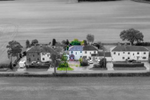 undefined, Lynn Lane, Lynn
