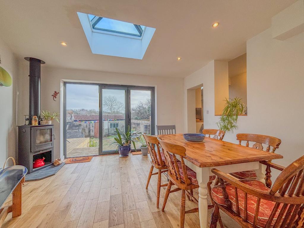 Kitchen/Reception