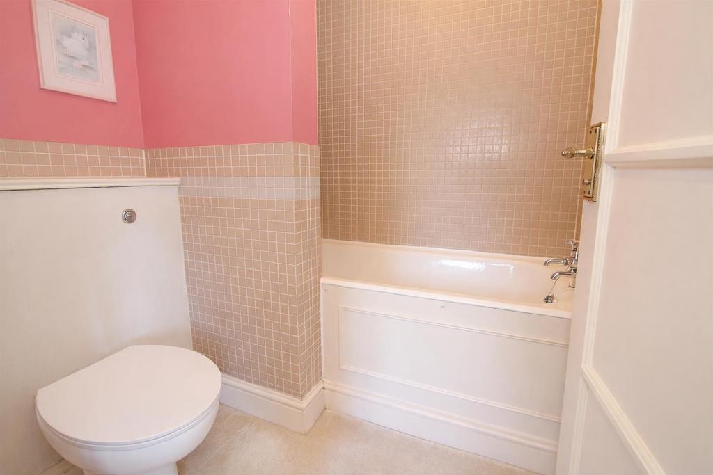 ENSUITE.jpg