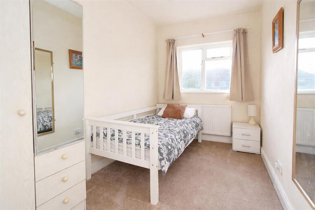 BED 6.jpg