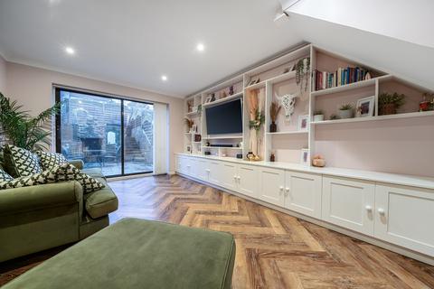 2 bedroom terraced house for sale, Petersham Drive, Orpington BR5