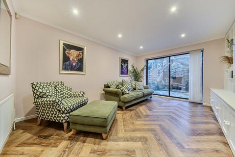 2 bedroom terraced house for sale, Petersham Drive, Orpington BR5